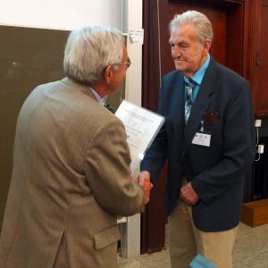 v.l.n.r.: Dr. Otto-Werner Marquardt, Prof. Dr. Dr. Diedrich Smidt (55 Jahre Mitglied)