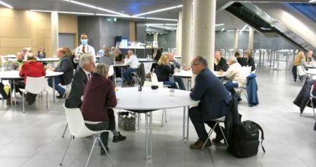 Essen und Networking mit Abstand