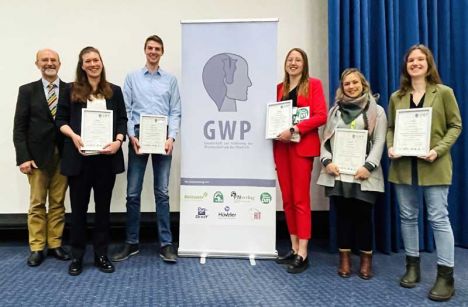 Von links Dr. Ludwig Christmann, Michaela Schulz, Benedikt Rösler, Lea Speier, Almut Scheler, Janina Beule, Foto: Frau Felsinger