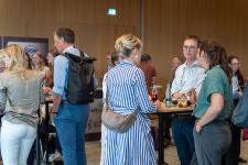 Kuhvision Mit Besucher2 ARömer Kuhvision Mit Besucher2 ARömer