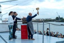 Schiff Joel Mit Hammer ARömer Schiff Joel Mit Hammer ARömer